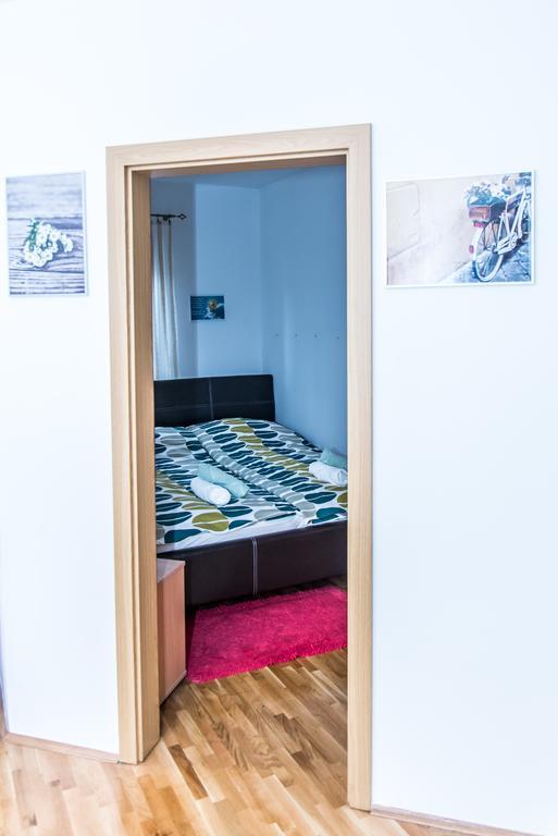 Apartment Flores オシエク エクステリア 写真