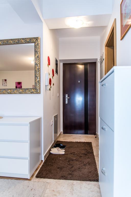 Apartment Flores オシエク エクステリア 写真