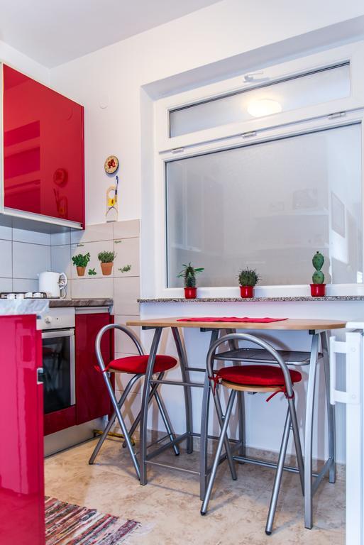 Apartment Flores オシエク エクステリア 写真