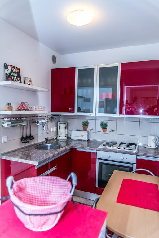Apartment Flores オシエク エクステリア 写真